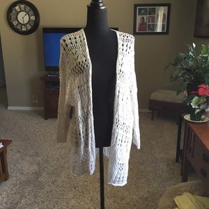 NWOT Hollister crocheted cardigan